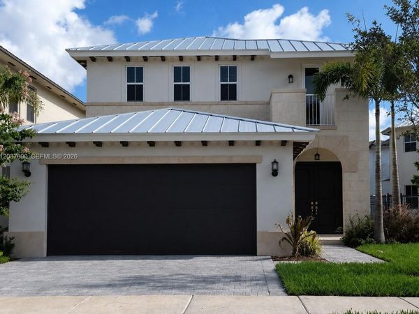 10425 NW 69th Ter , Doral, FL 33178