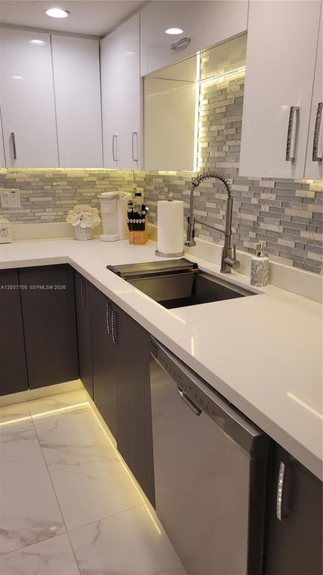 3300 NE 192nd St, Unit 503, Aventura, FL 33180 Photo