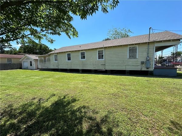 304 LEBOEUF Street , New Orleans, LA 70114
