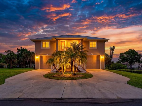 9050 CALOOSA DRIVE, VENICE, FL 34293