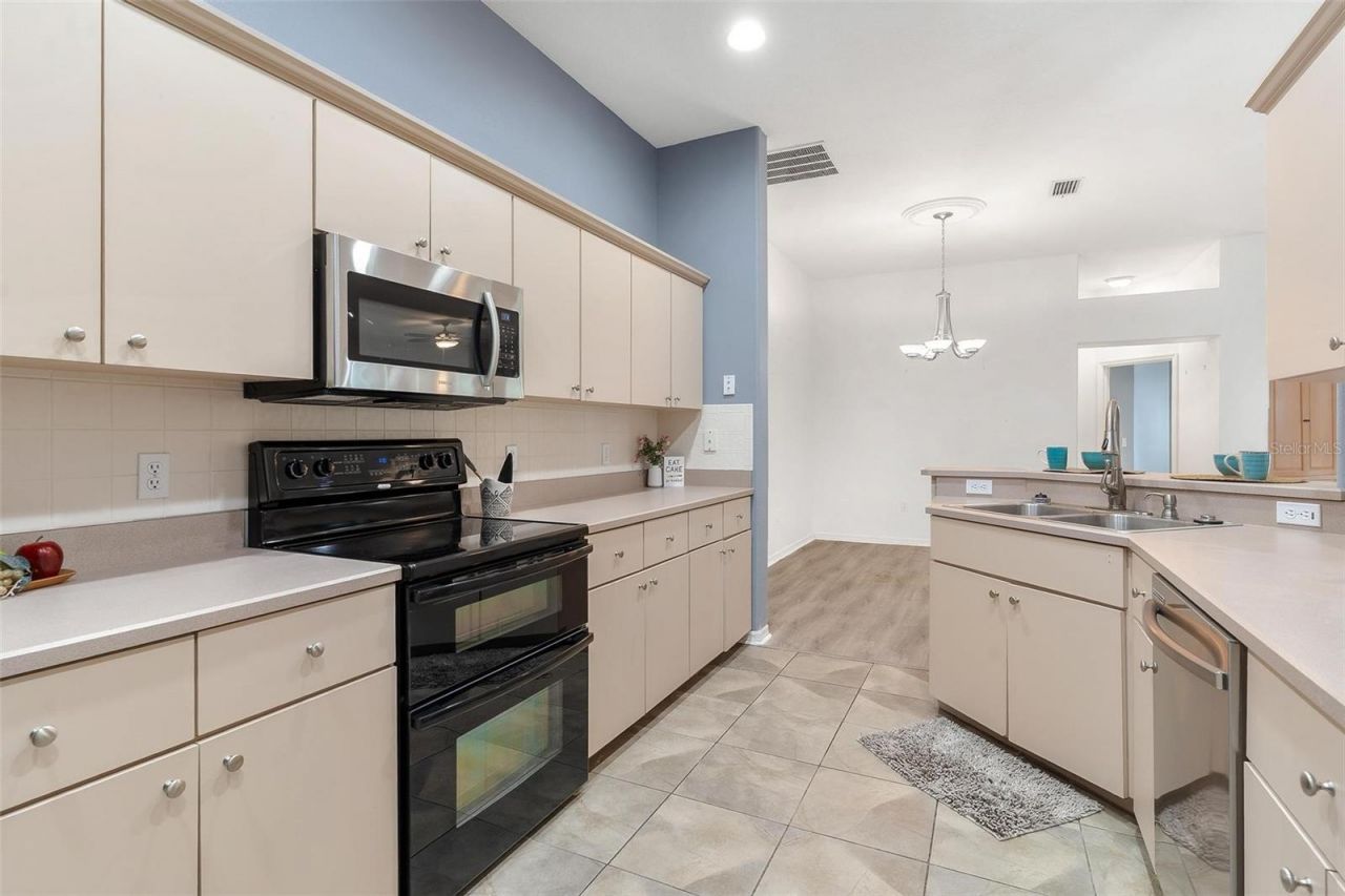 6200 Topsail Road, Lady Lake, FL 32159 Photo