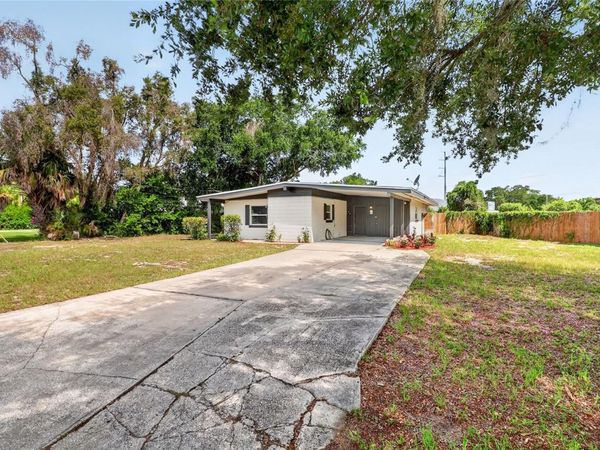 1303 NE STATELY OAKS DRIVE NW, WINTER HAVEN, FL 33881