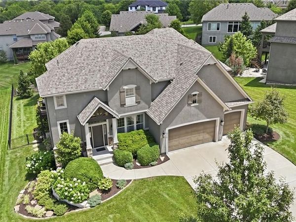 19718 W 94th Terrace, Lenexa, KS 66220