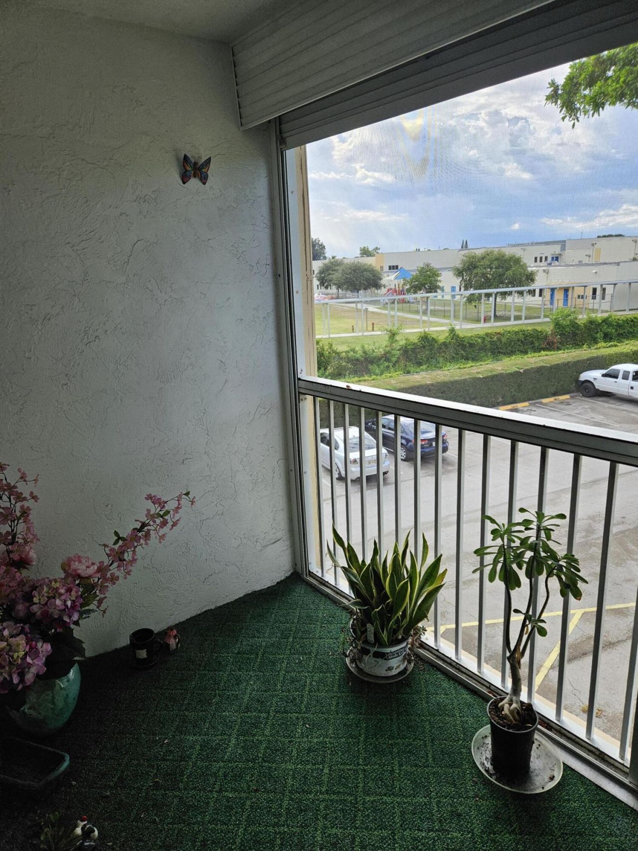 300 Village Green Circle S, Unit 302, Palm Springs, FL 33461 Photo