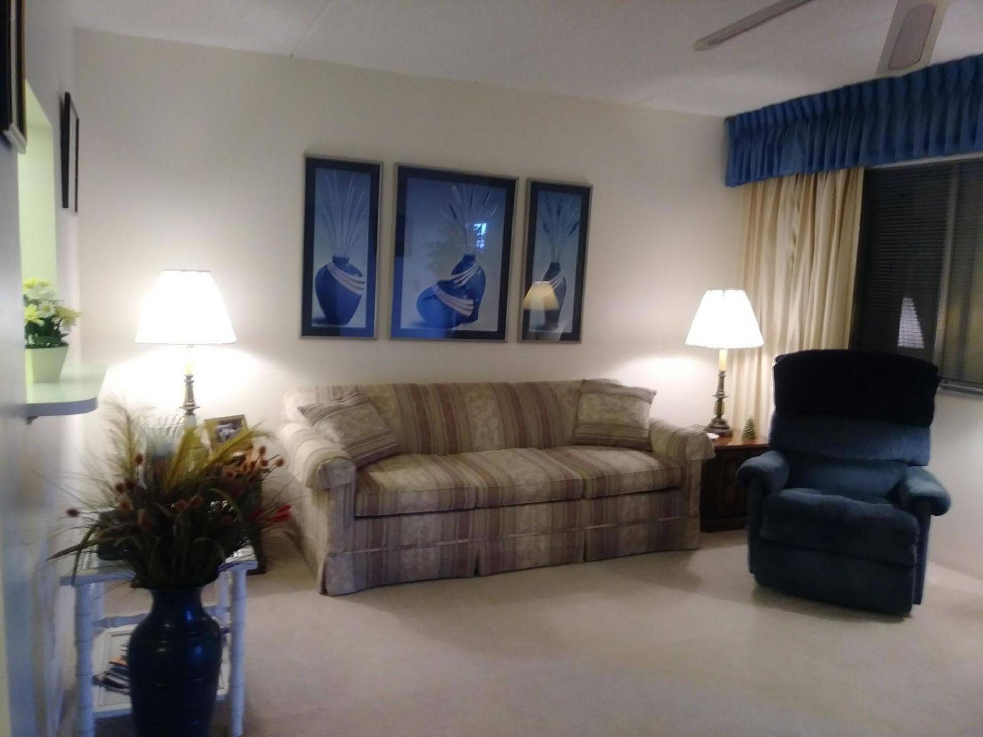 300 Village Green Circle S, Unit 302, Palm Springs, FL 33461 Photo