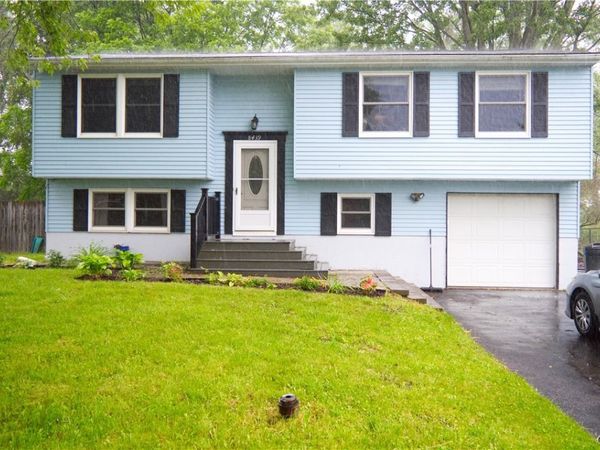 8439 Torchwood Lane, Cicero, NY 13039