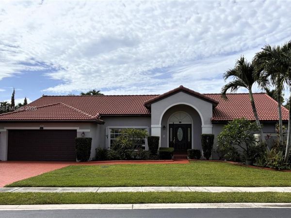 1334 NW 127th Dr, Sunrise, FL 33323