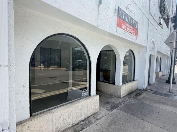 2614 SW 8th St , Unit 2610, Miami, FL 33135