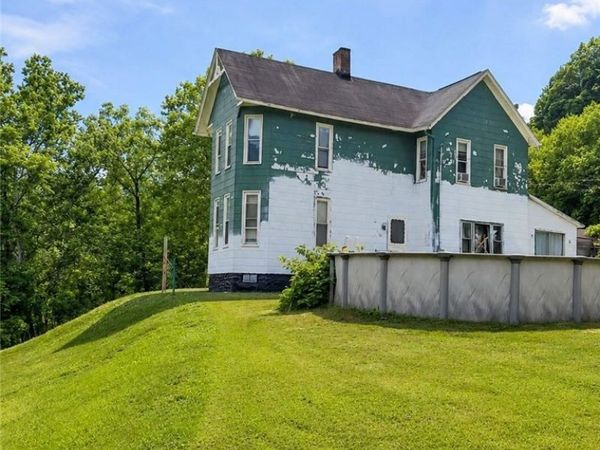 2465 Greens Run Road, Wellsburg, WV 26070