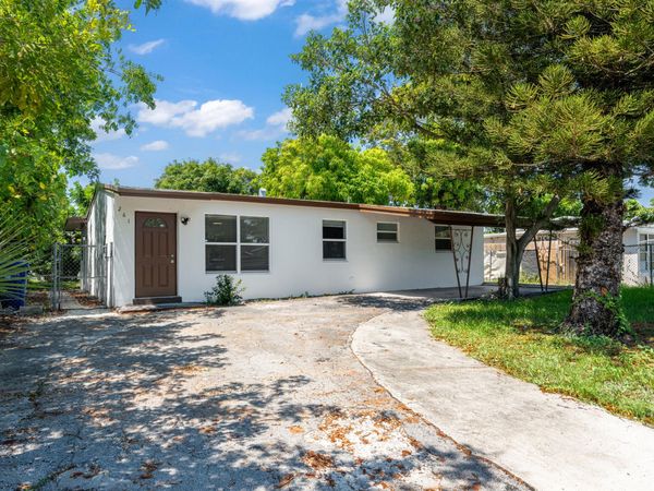 261 NE 22nd Street, Pompano Beach, FL 33060