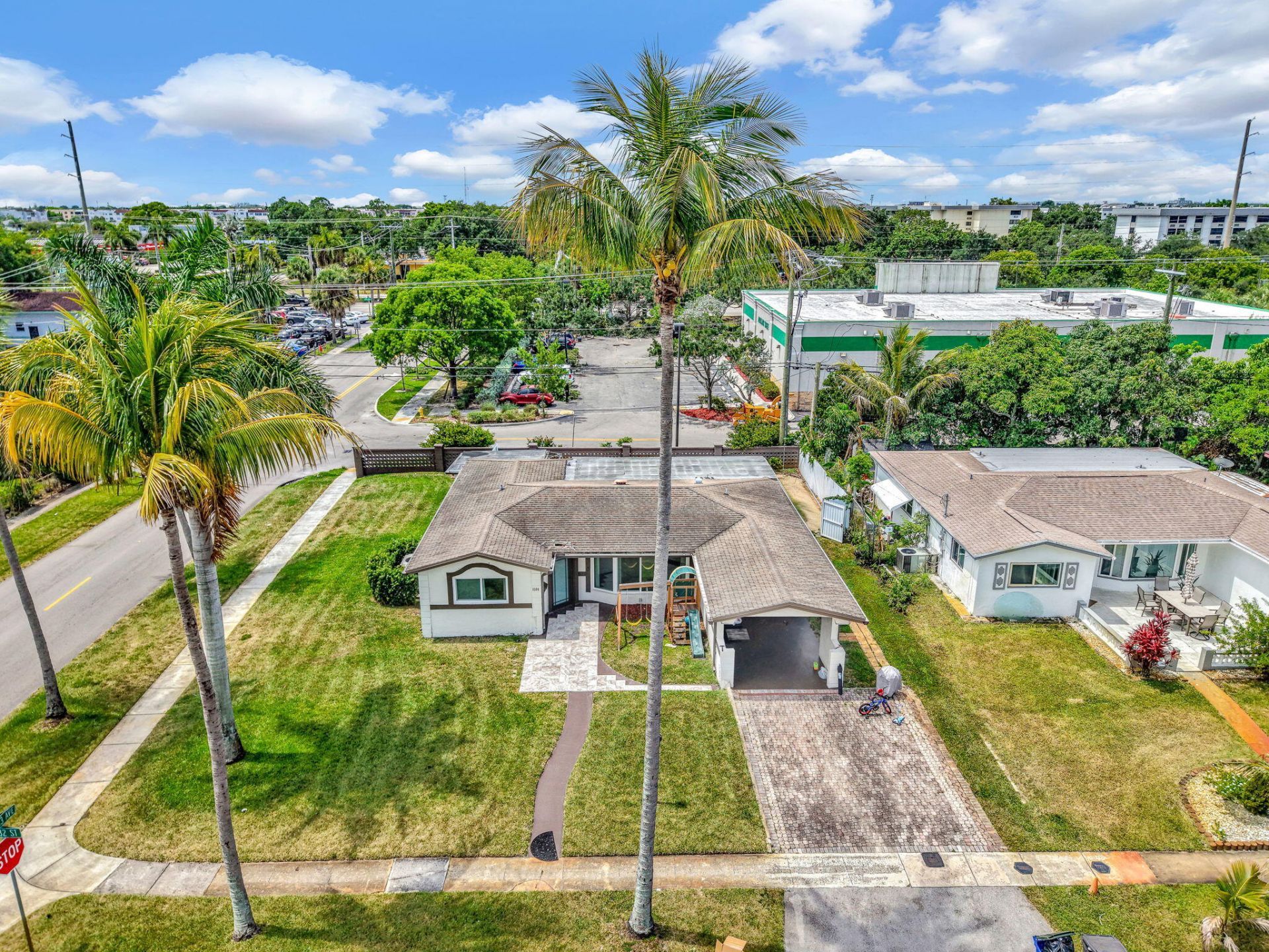 3300 NW 32nd Street, Lauderdale Lakes, FL 33309 Photo
