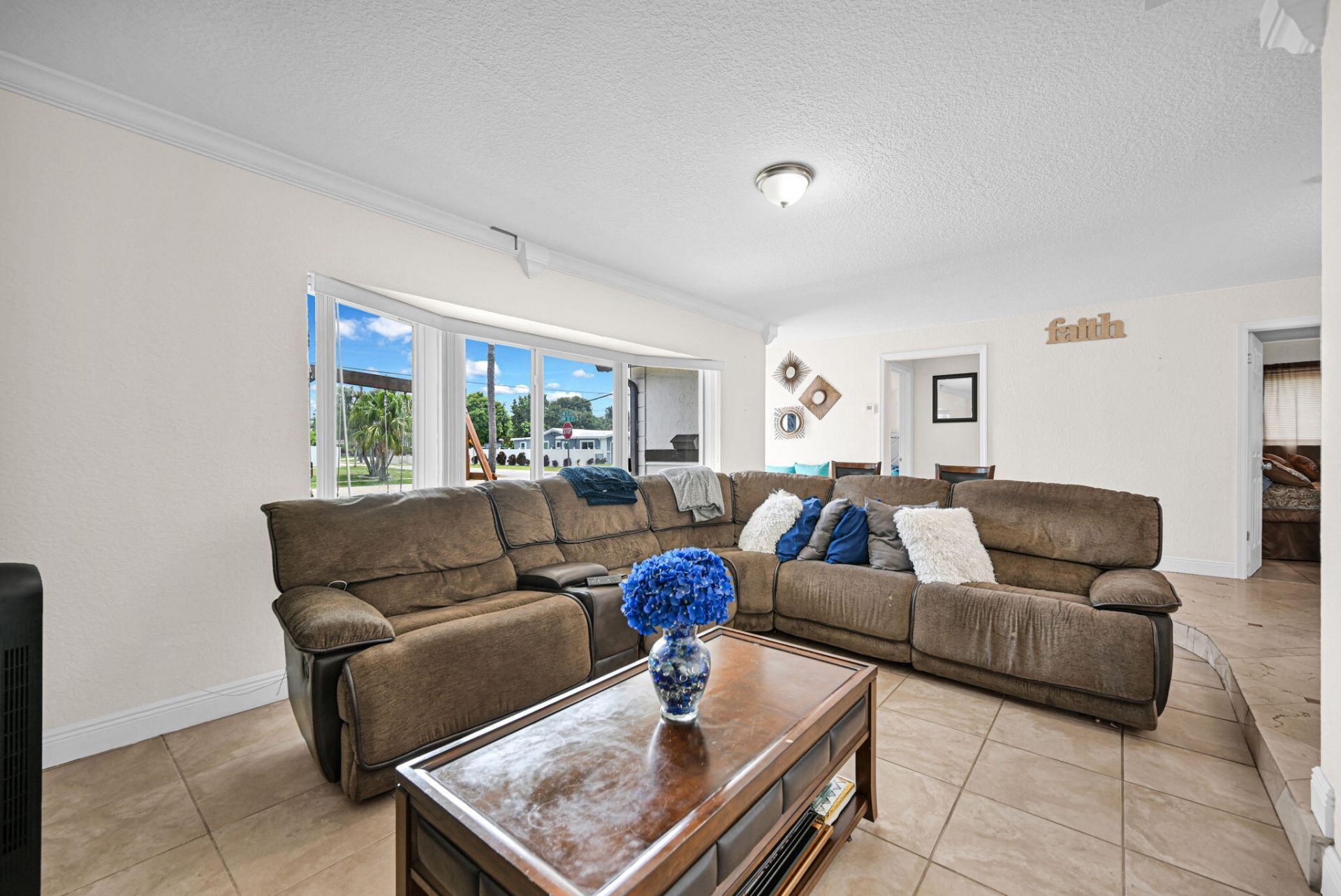 3300 NW 32nd Street, Lauderdale Lakes, FL 33309 Photo