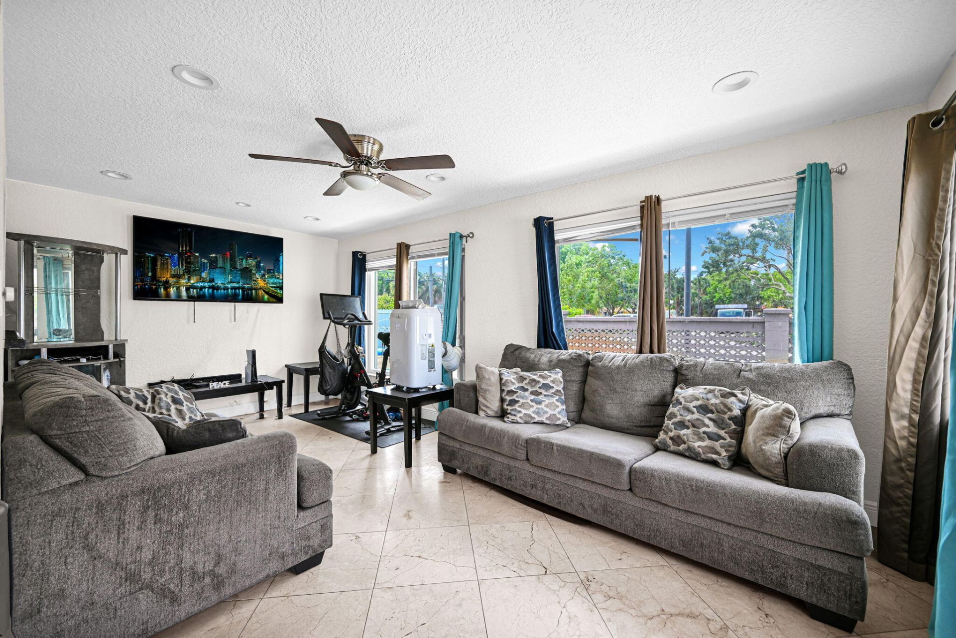 3300 NW 32nd Street, Lauderdale Lakes, FL 33309 Photo