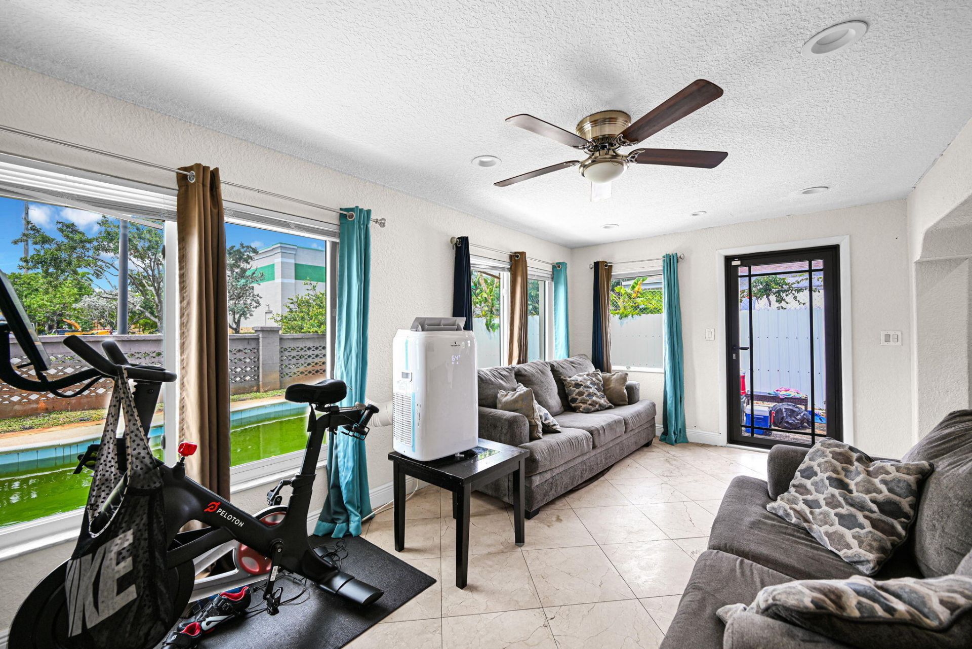 3300 NW 32nd Street, Lauderdale Lakes, FL 33309 Photo