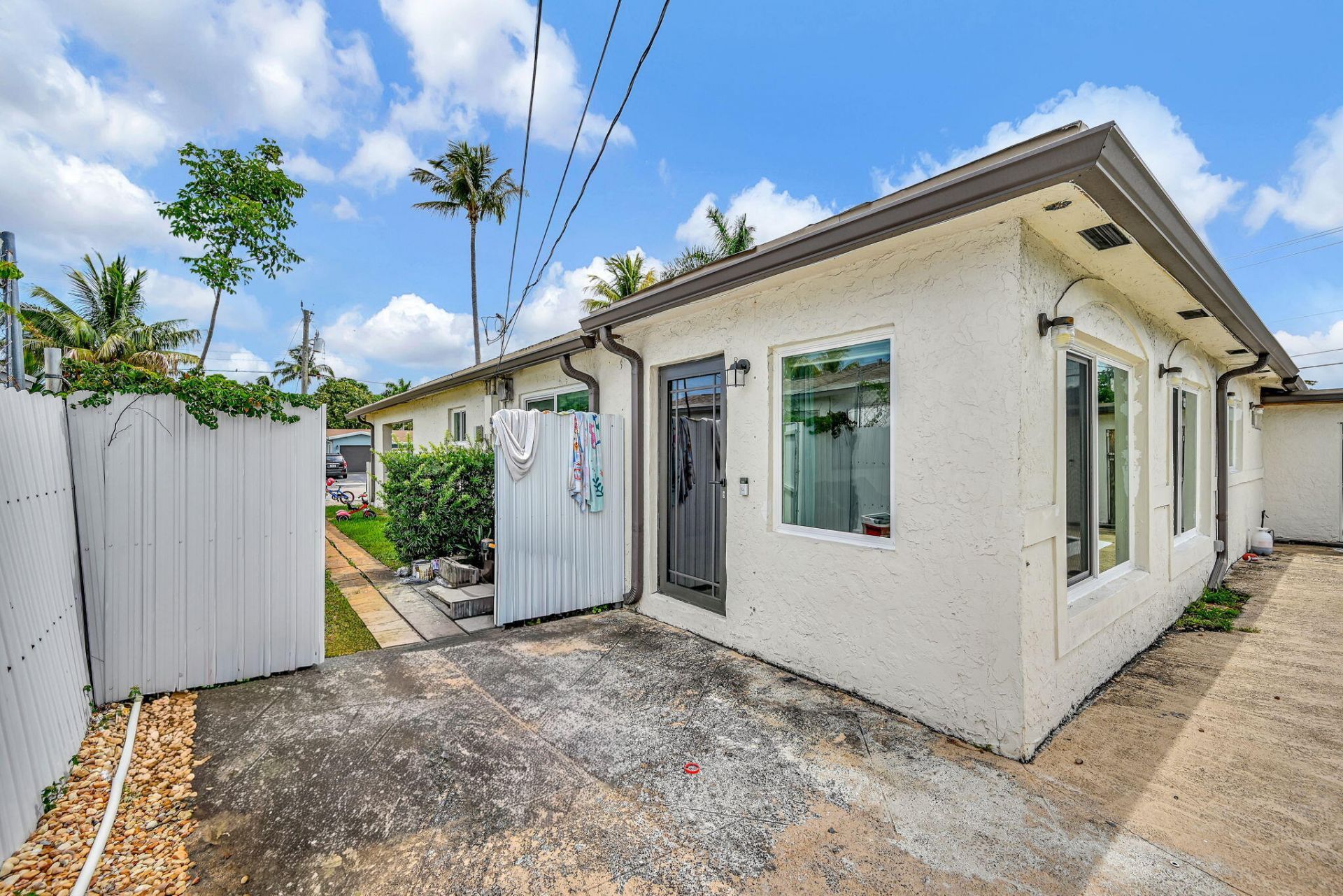 3300 NW 32nd Street, Lauderdale Lakes, FL 33309 Photo