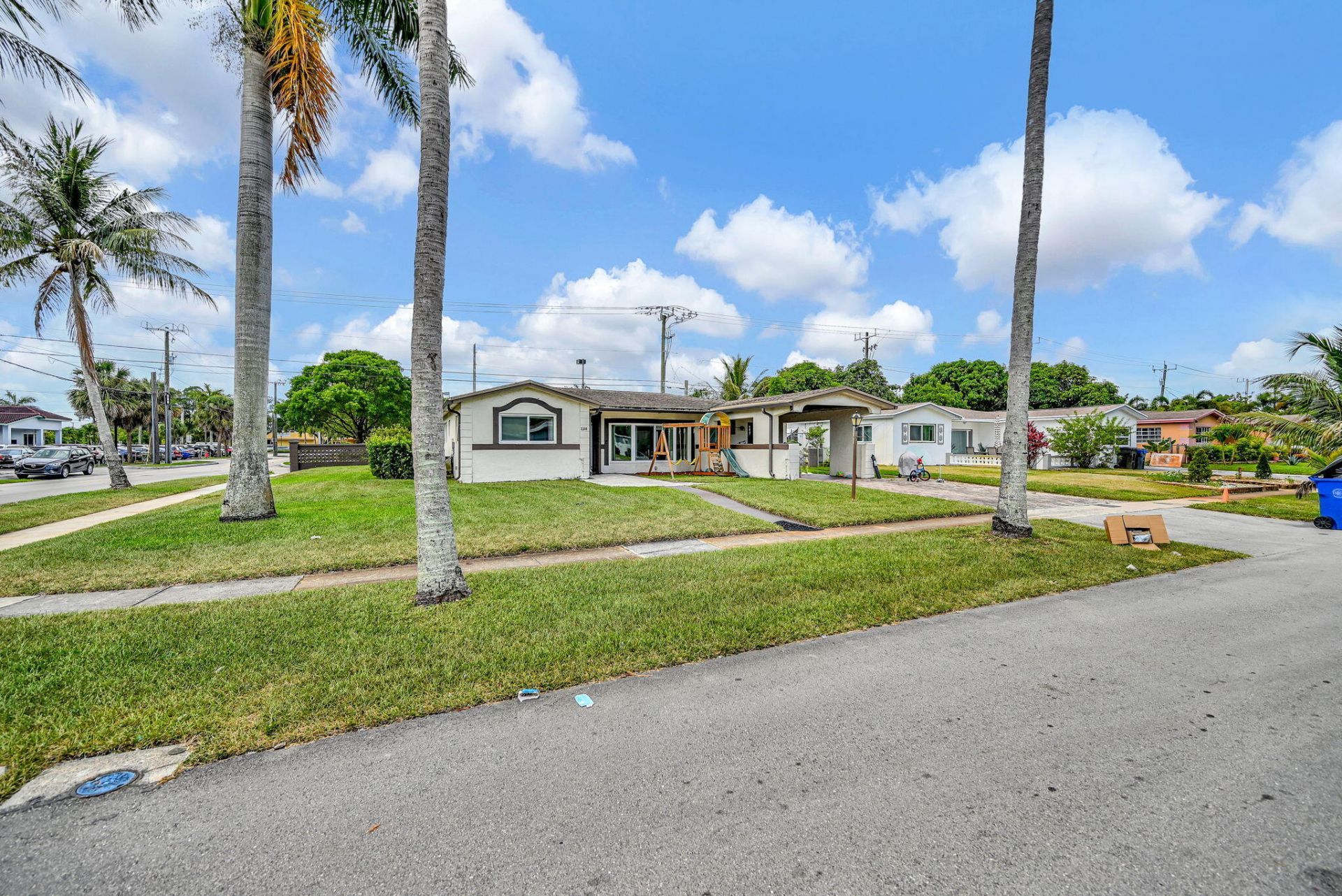 3300 NW 32nd Street, Lauderdale Lakes, FL 33309 Photo