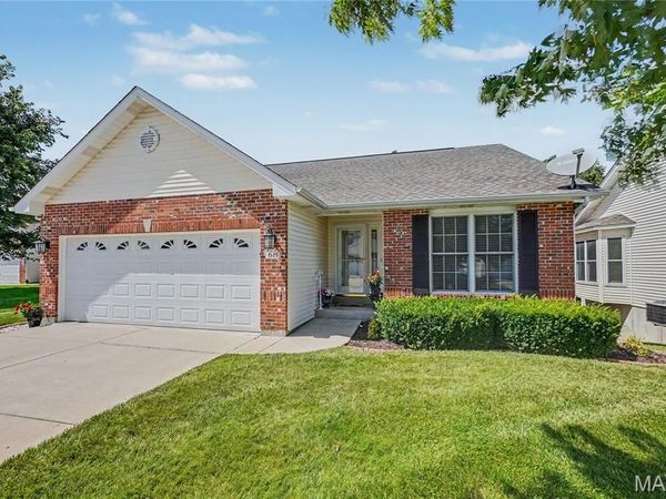 68 Coppergate Court, Unit 16A, St Peters, MO 63376