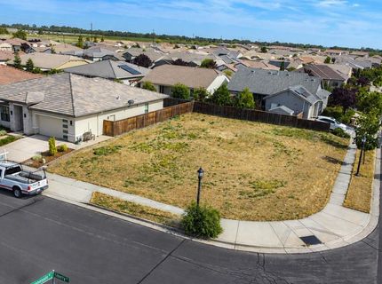 2700 Liberty Dr, Woodland, CA 95776 Photo