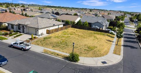 2700 Liberty Dr, Woodland, CA 95776 Photo