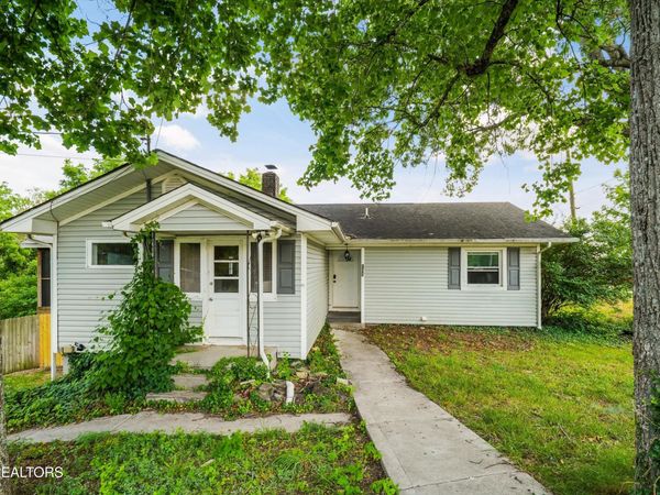 155 Kentucky Ave, Oak Ridge, TN 37830