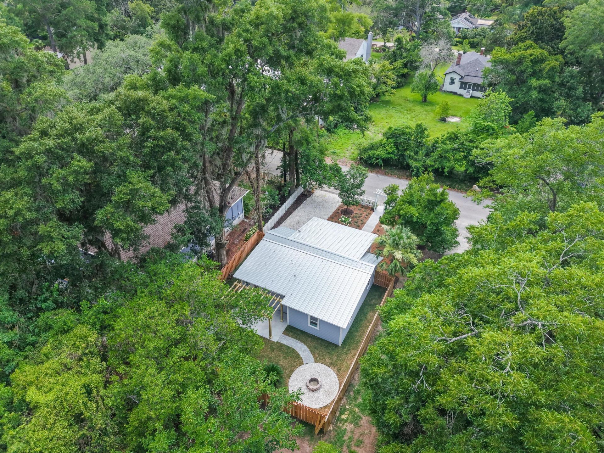 417 Waight Street Photo 28