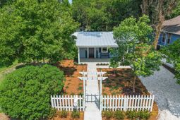 417 Waight Street photo 4