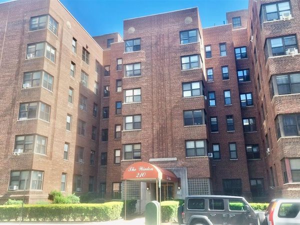 210 Martine Avenue , Unit 6L, White Plains, NY 10601
