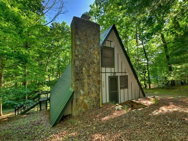 32 Lake Front, Morganton, GA 30560