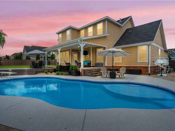 553 Kensington , Cave Springs, AR 72718