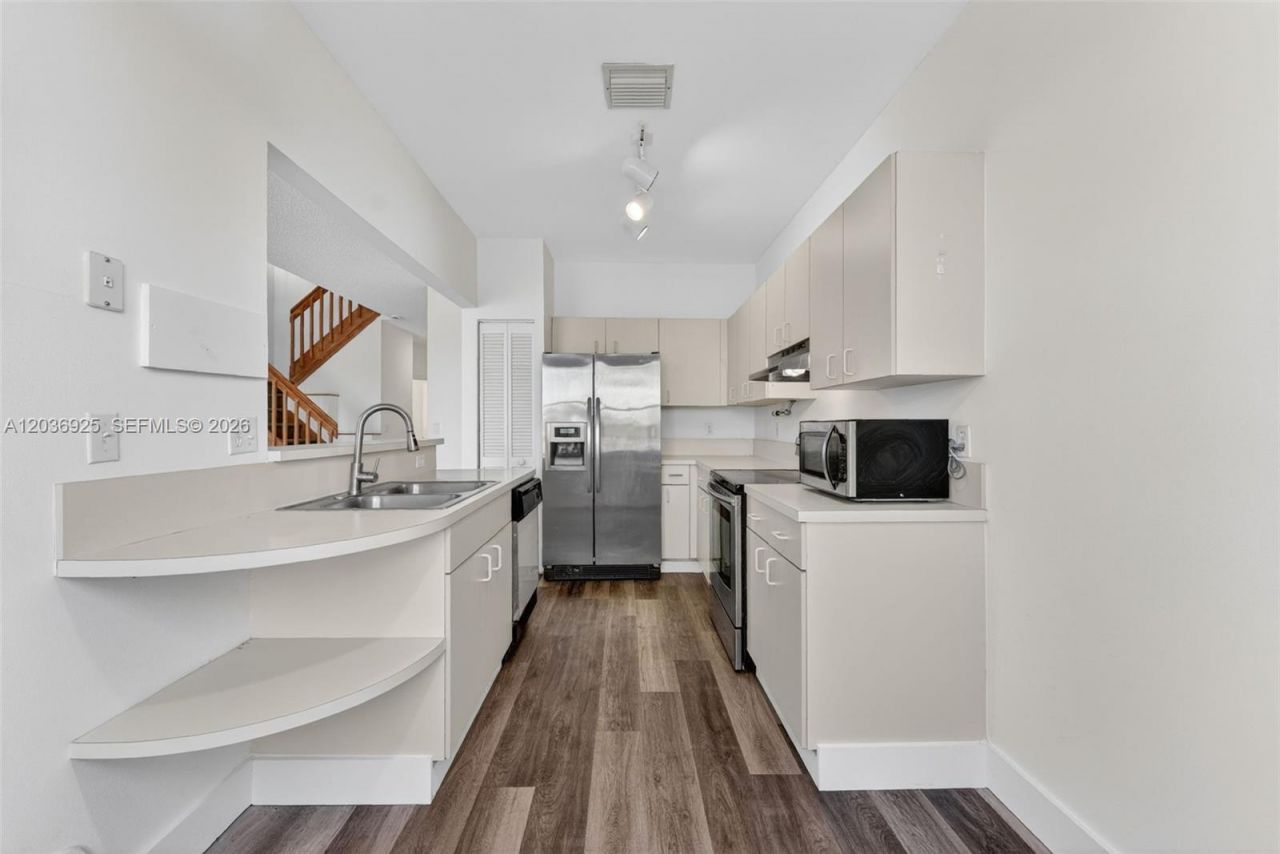 1361 NW 126th Way , Sunrise, FL 33323 Photo