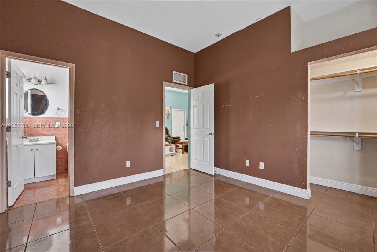 3039 NW 43rd Ter, Miami, FL 33142 Photo