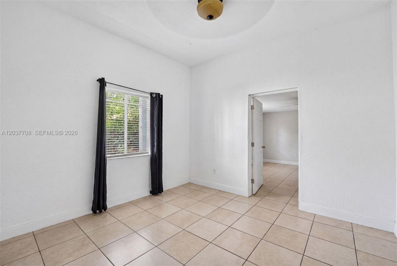 3039 NW 43rd Ter, Miami, FL 33142 Photo