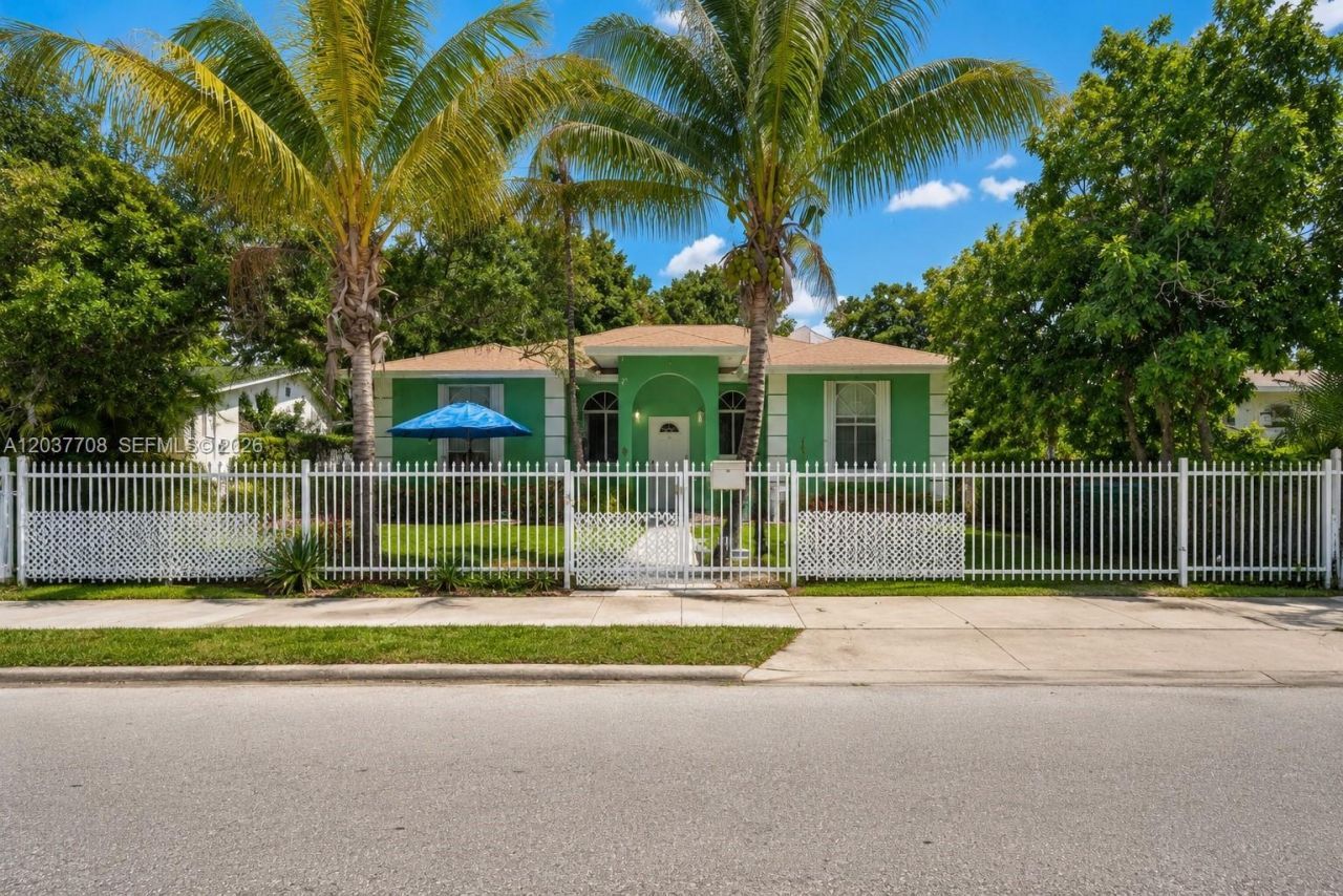 3039 NW 43rd Ter, Miami, FL 33142 Photo