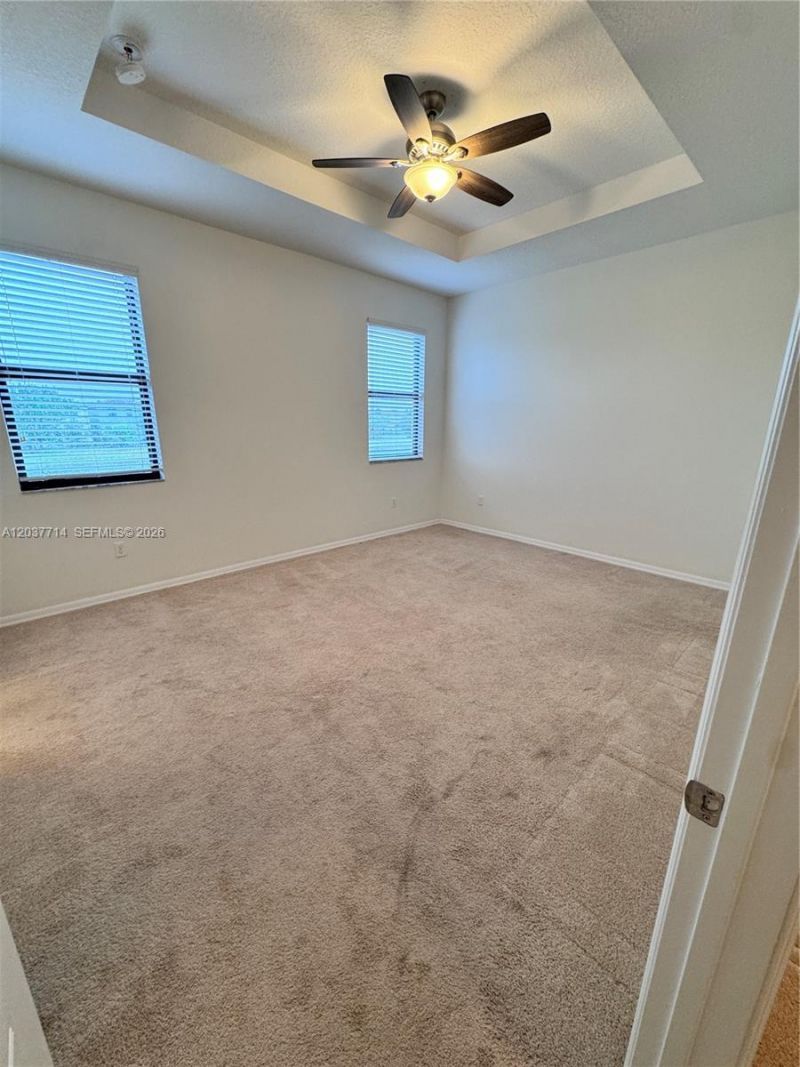 636 NE 193rd St , Unit 636, Miami, FL 33179 Photo