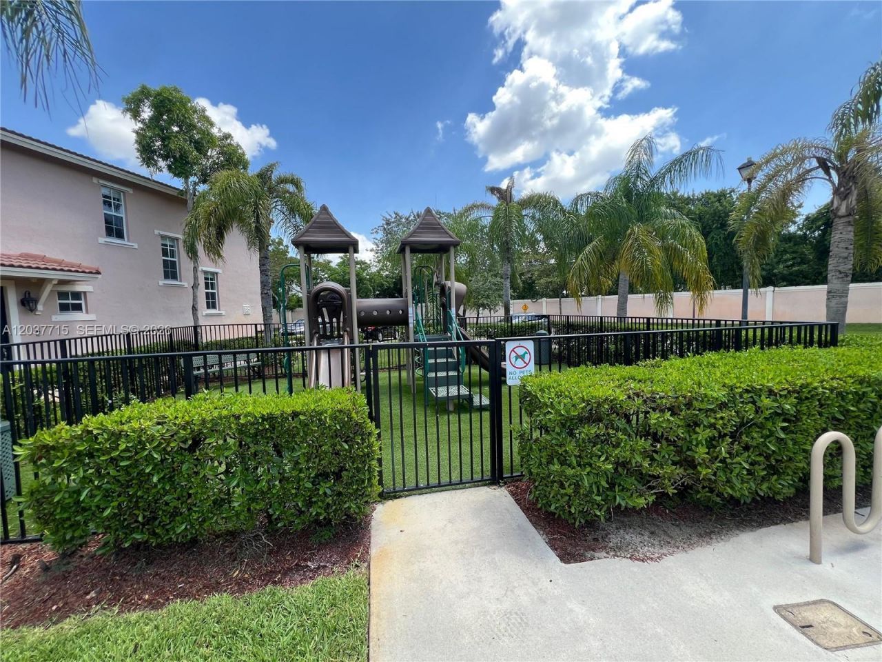 280 Las Brisas Cir , Unit 280, Sunrise, FL 33326 Photo