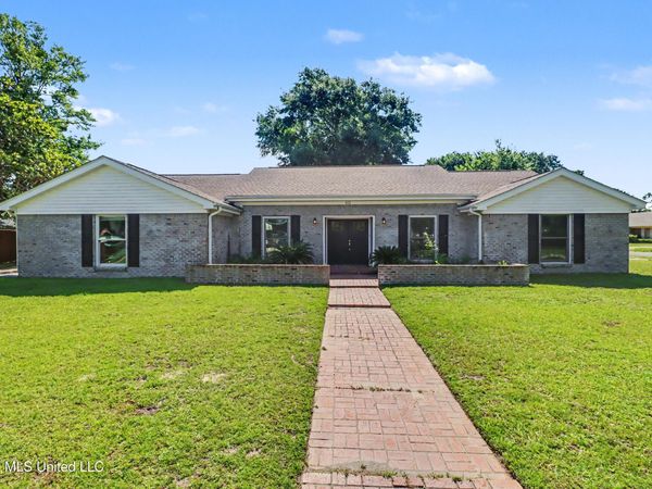 412 Woodland Park Drive, Biloxi, MS 39531