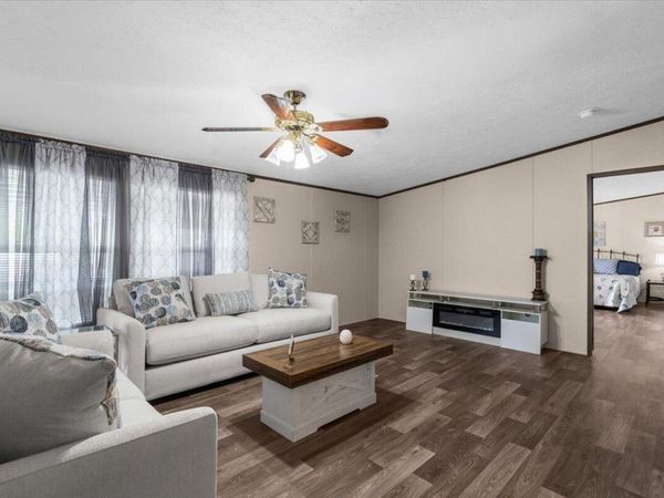 5205 Kee Memorial Drive, Pensacola, FL 32507