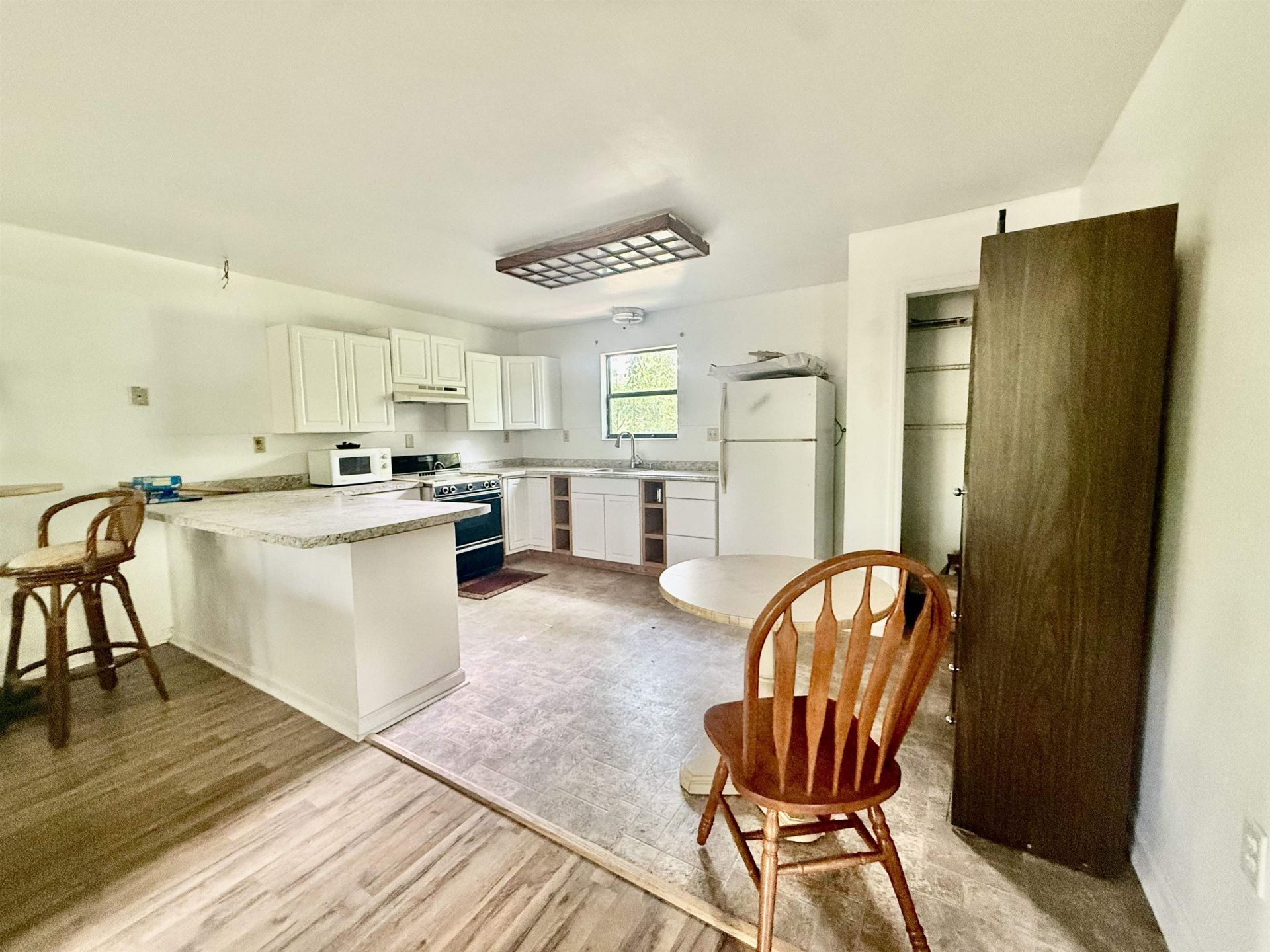 524 NE Withla Bluffs Way, Lee, FL 32340 Photo