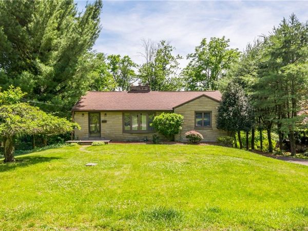 3229 Arapahoe Rd, Pittsburgh, PA 15241