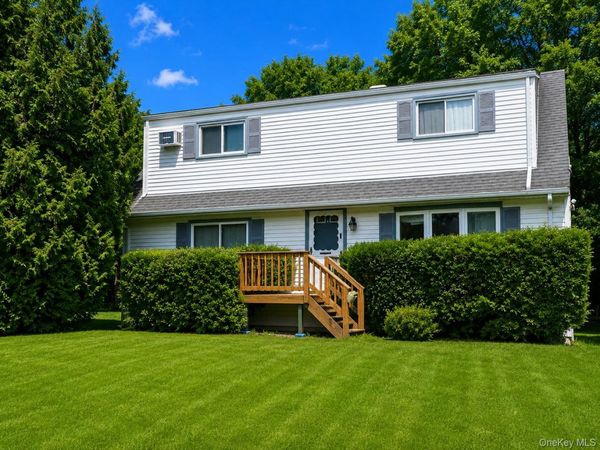 1 Hilltop Road , New City, NY 10956