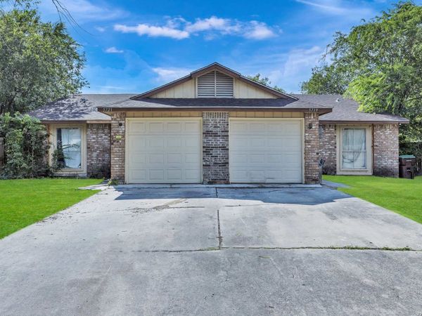 5719 Lochmoor, San Antonio, TX 78244