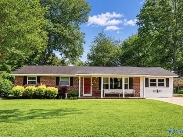 509 Sunset Avenue, Albertville, AL 35950