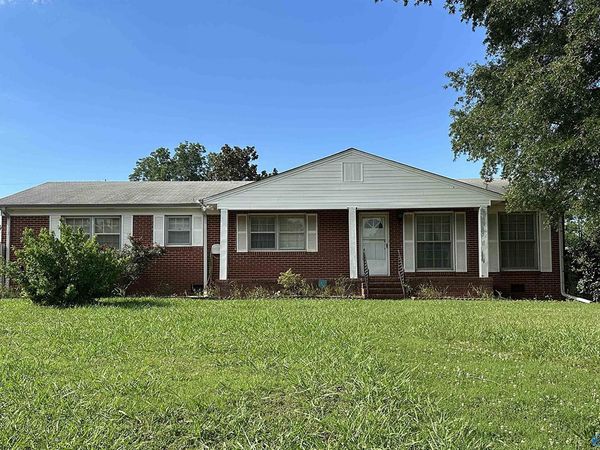 1204 8th Street SW, Decatur, AL 35601