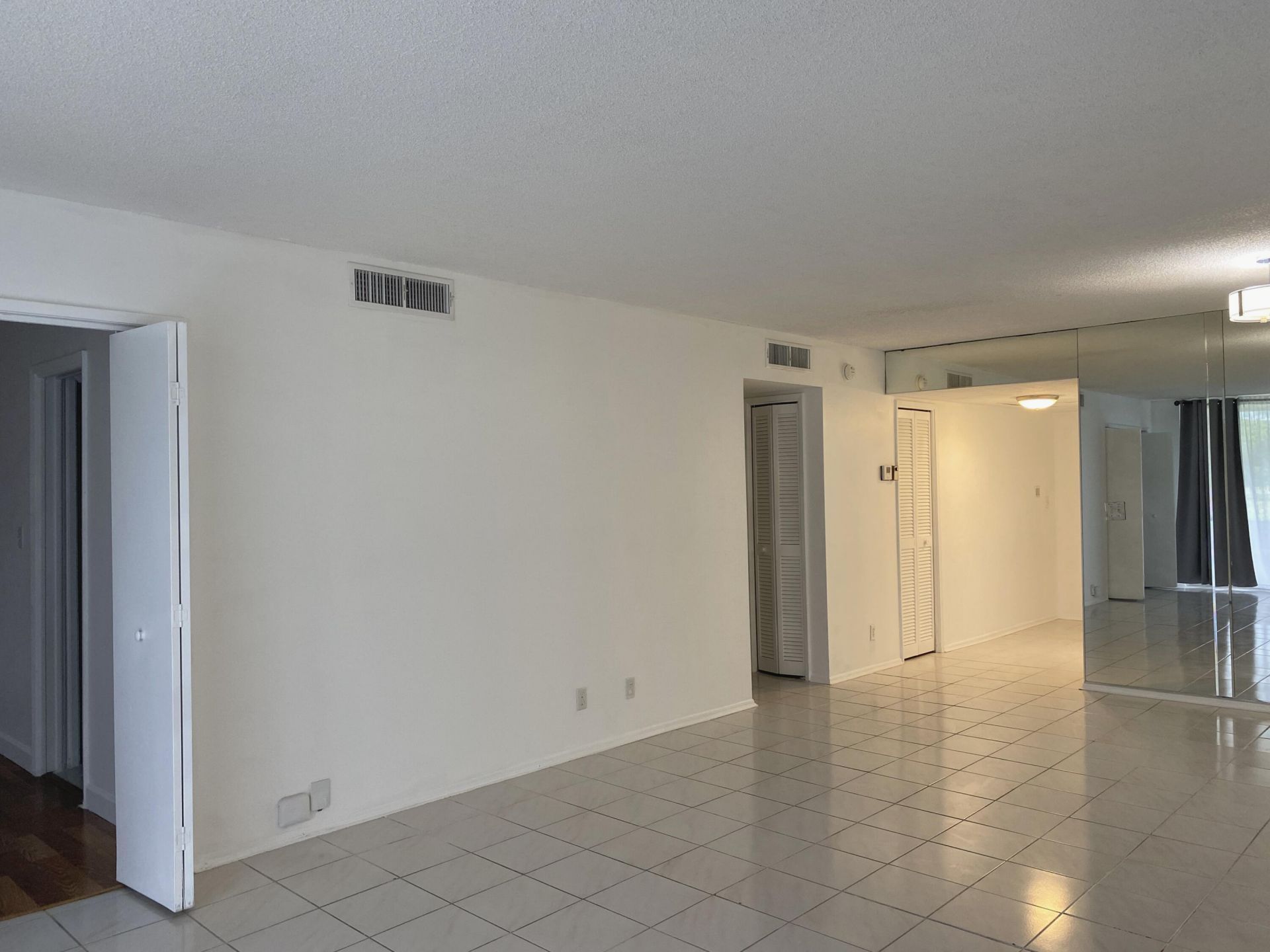 2751 S Palm Aire Drive, Unit 107, Pompano Beach, FL 33069 Photo