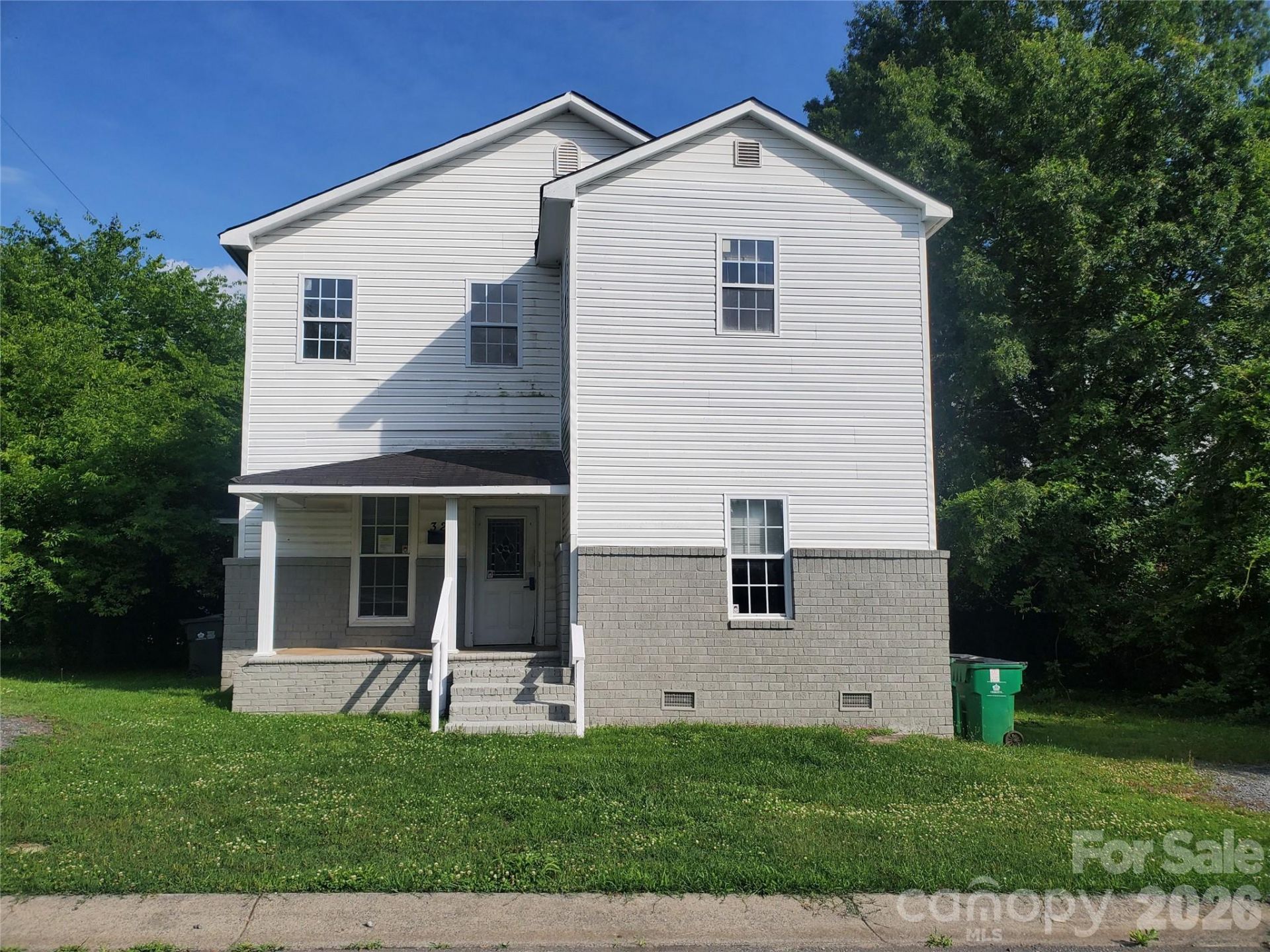 325 Goff Street, Charlotte, NC 28208 Main Photo