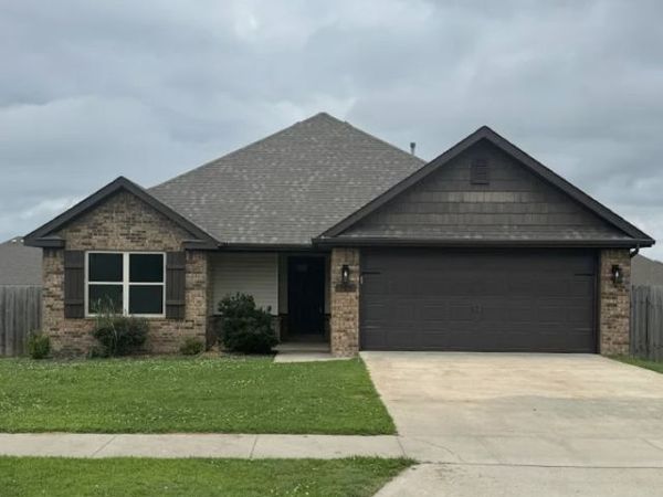 760 Madison Drive , Prairie Grove, AR 72753