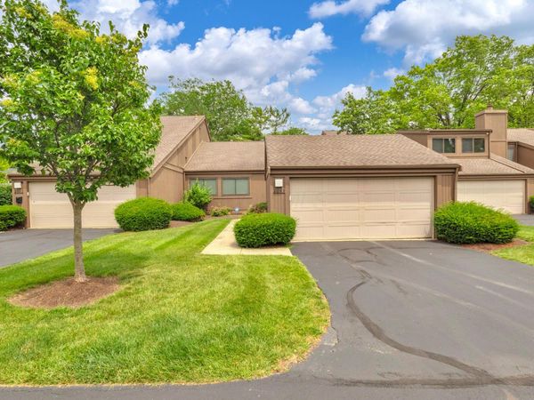 2049 Willow Glen Lane, Unit B, Columbus, OH 43229