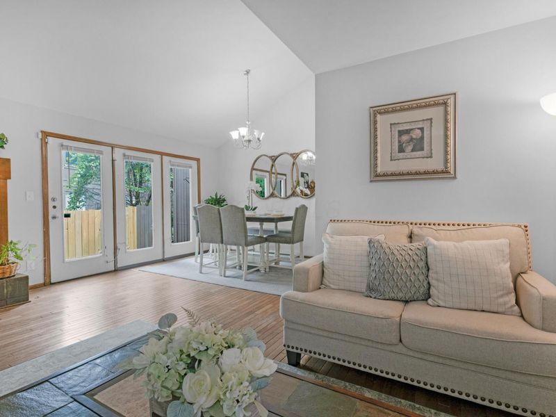 2049 Willow Glen Lane, Unit B, Columbus, OH 43229 Photo 15