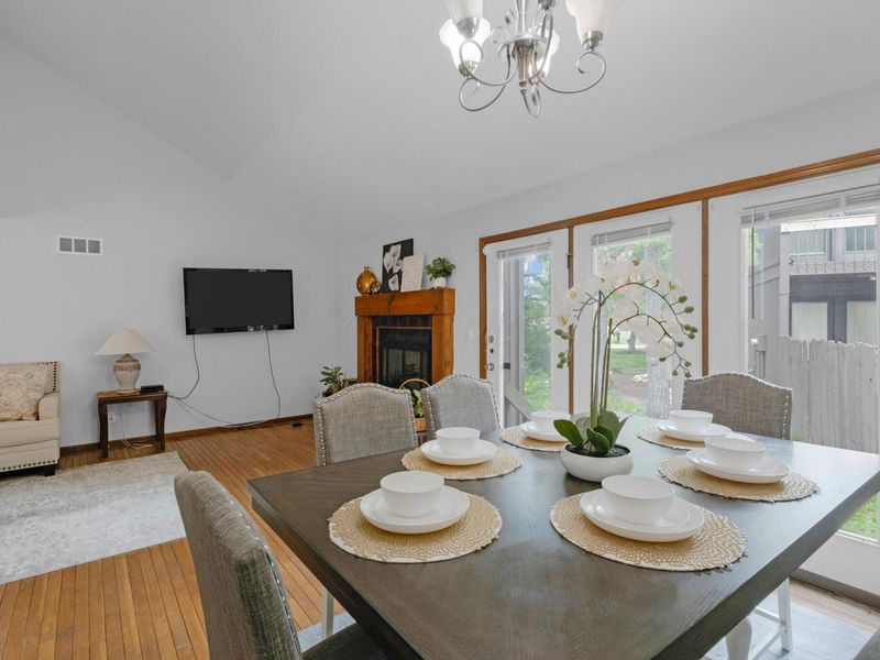 2049 Willow Glen Lane, Unit B, Columbus, OH 43229 Photo 17