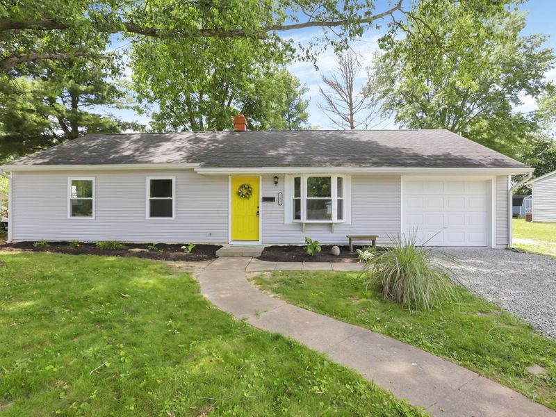 201 Dorchester Drive, Baltimore, OH 43105 Photo 1